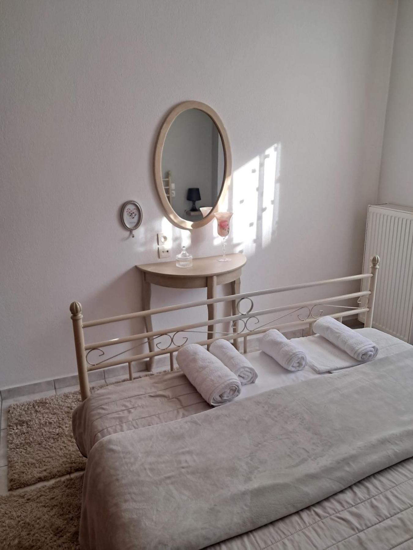 M Home Place Palio Limani Экстерьер фото